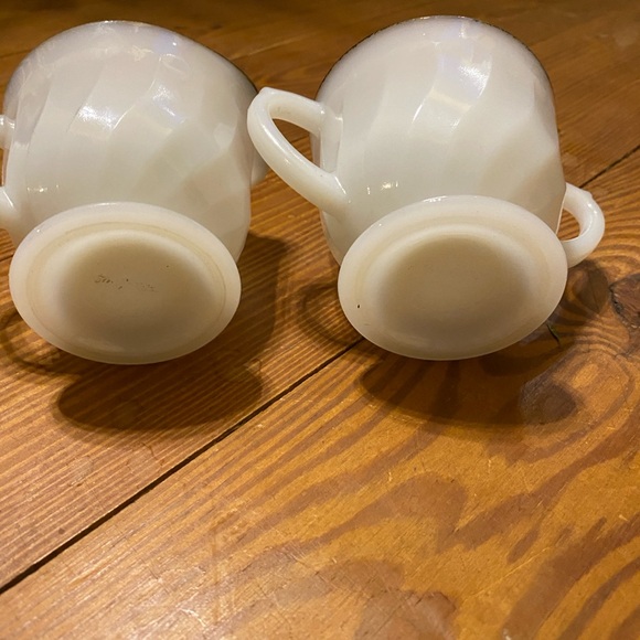 Fire King White and Gold Coffee Cups - Picture 4 of 9